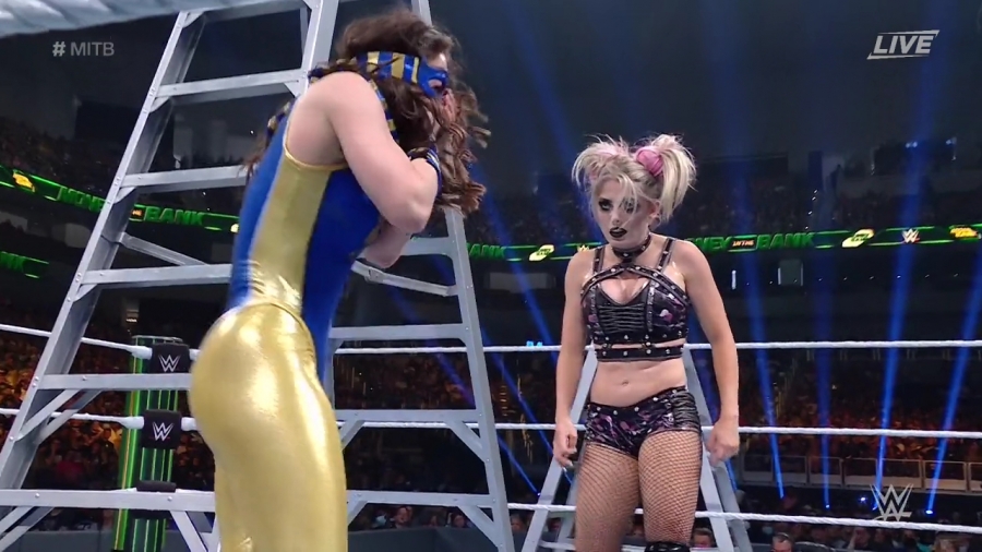 Women_s_MITB_Match_mp41405.jpg